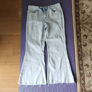 Vervet Flare Jeans Light Wash 29 Distressed